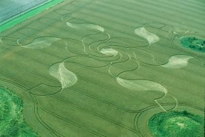 64.) Spiral, Stonehenge, UK (2002) / Spirală, Stonehenge, Marea Britanie (2002)